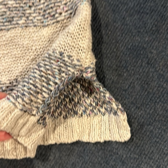Mudd Sweater Cream Blue  Gray Stripe Small Long Off Shoulder Knit Crochet - Picture 6 of 9